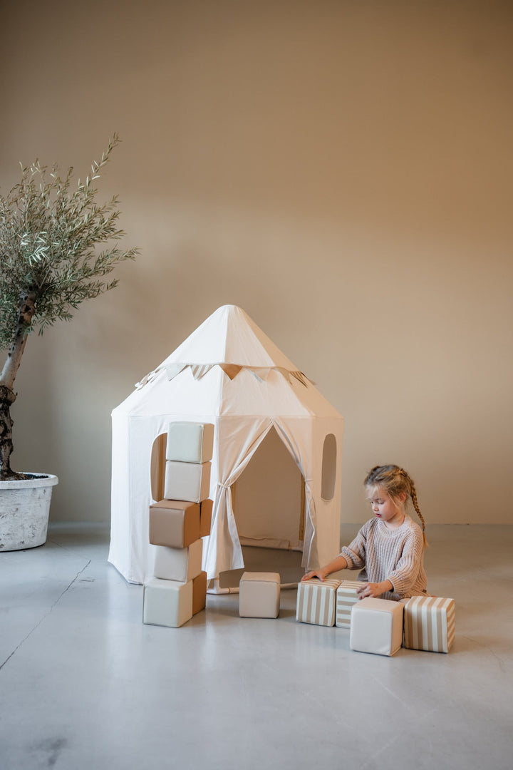 HENVAE® Paviljoen Speeltent in een modern ingerichte kinderkamer – past perfect bij elk interieur
