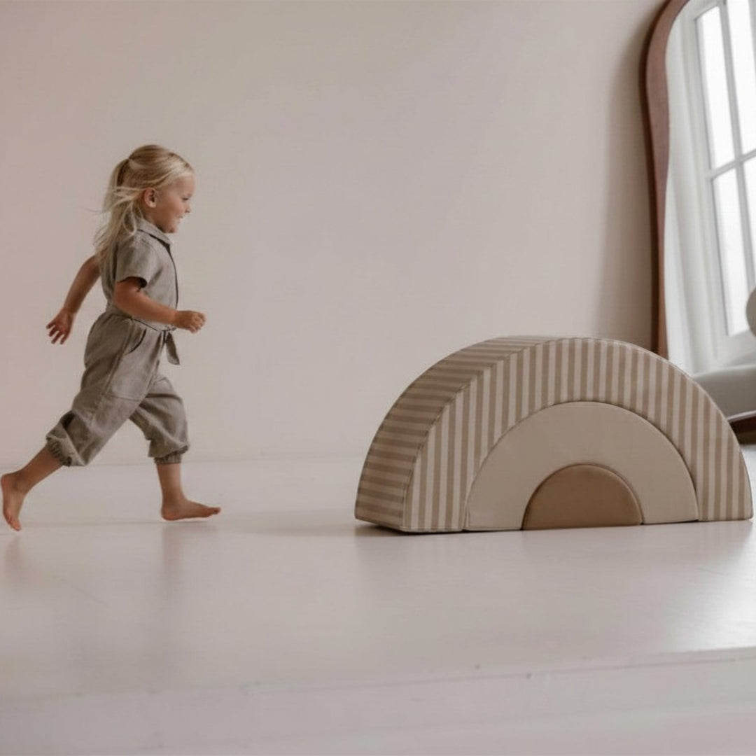 Sand Stripe regenboog balansbogen speelset van HENVAE met 3 zachte bogen