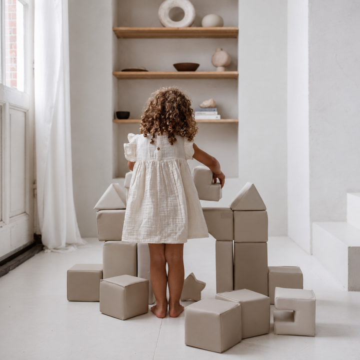 Kinder speelset met kasteel bouwblokken en verschillende vormen